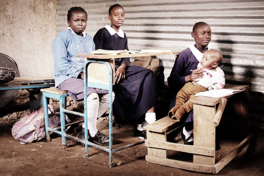 Pupils in a Korogocho slum school © Tom Rübenach